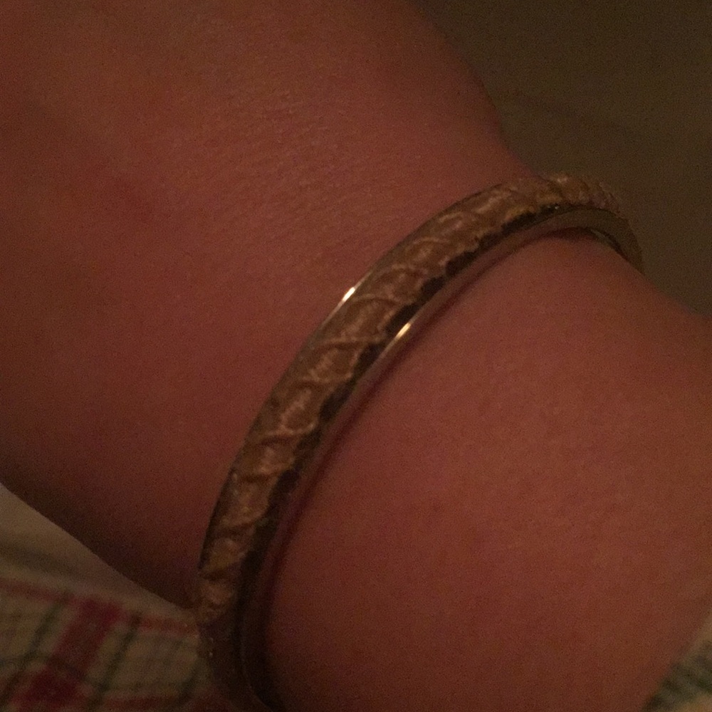 Ashley Bridget hair band tie bracelet keeper - Picture 8 of 8